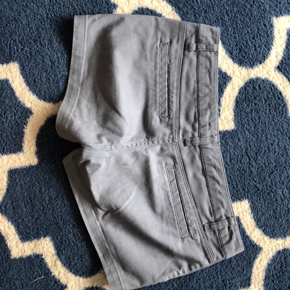Volcom Shorts - Picture 2 of 4